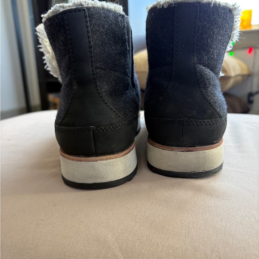 Merrell Black Faux Fur Lined Platform Ankle Boots Women’s 9.5 - Picture 3 of 6